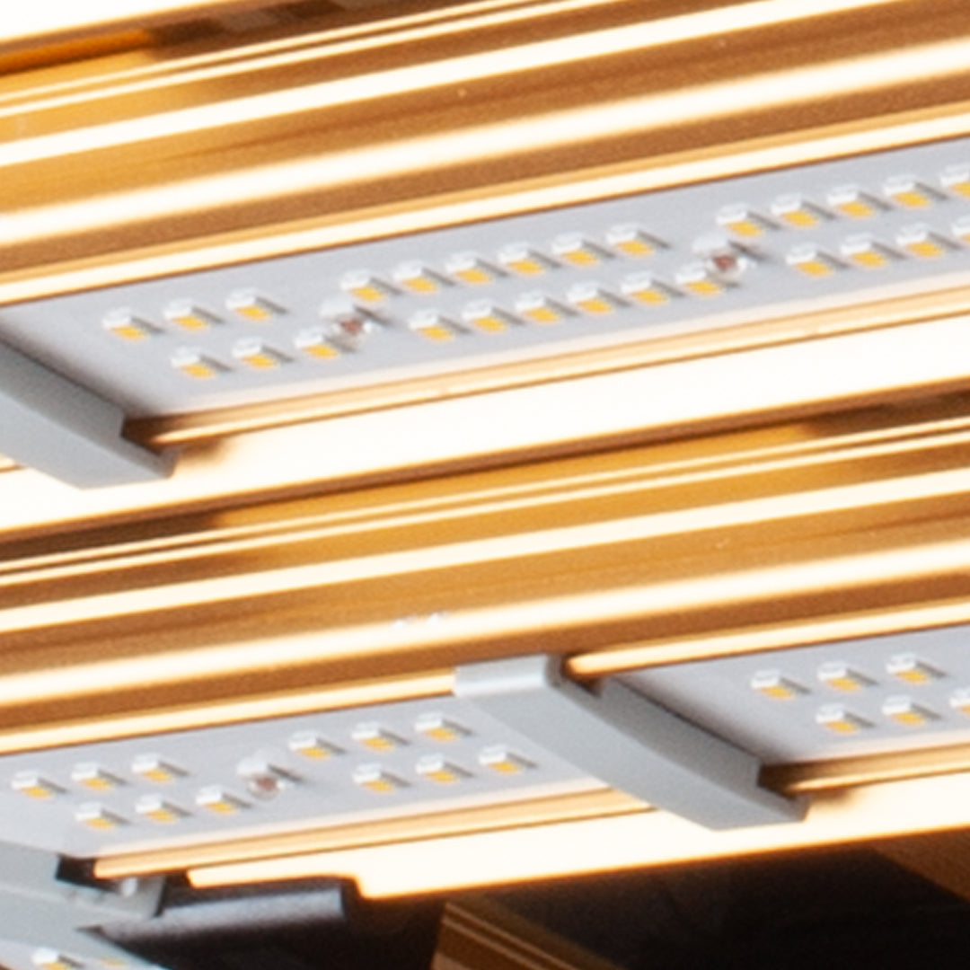 Omega Infinity 300W 2.7 Pro LED bar close-up