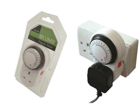LUMii 24 Hour Plug in Timer for Grow Lights Ballasts HPS MH Light Kits & Fans